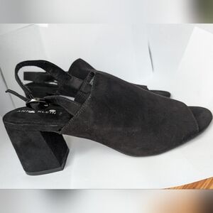 Anne Klein Women's Rella Heeled Sandal black suede size 9